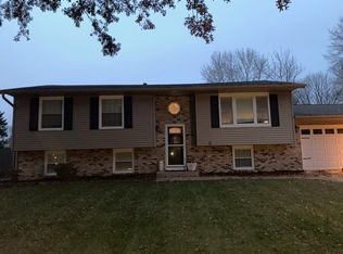 310 Cherokee Dr, Park View, IA 52748