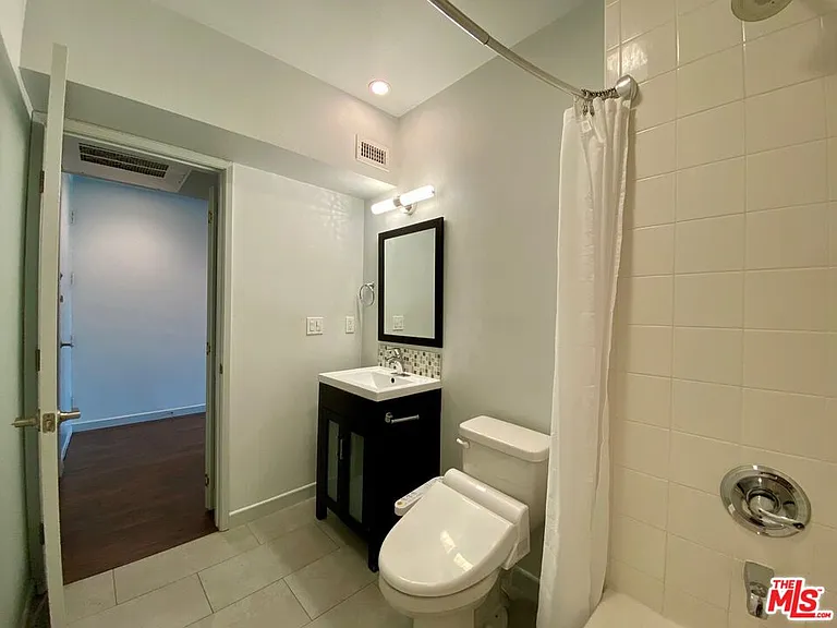 1920 Hillcrest Rd #12 — Photo 22