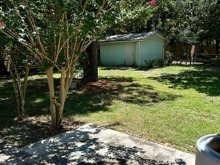 Large, dry shed