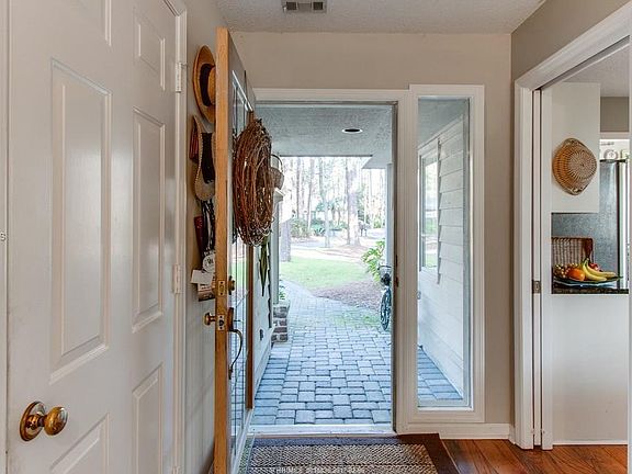 3rd image of 7 Turtle Dove Ln