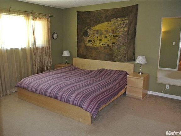4th image of 5020 Waterbury Way