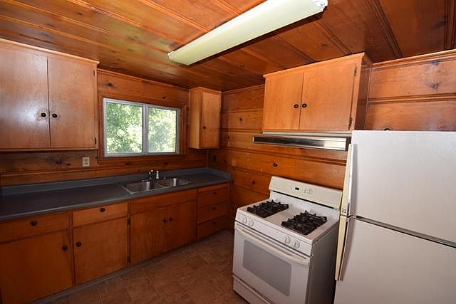 1st image of 624 Atlantic St