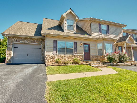 3rd image of 42 Stonebriar Ct #0