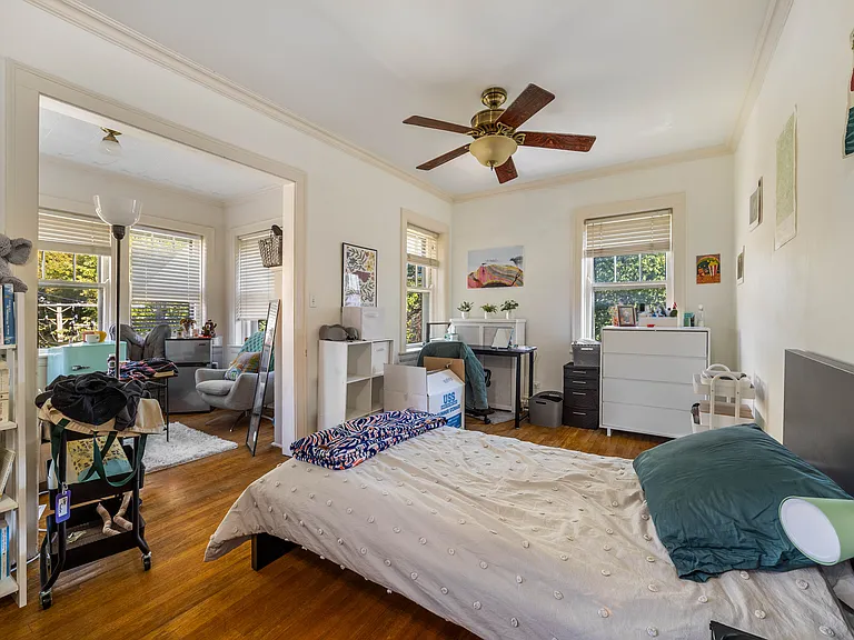 721 Foster St #2E — Photo 7