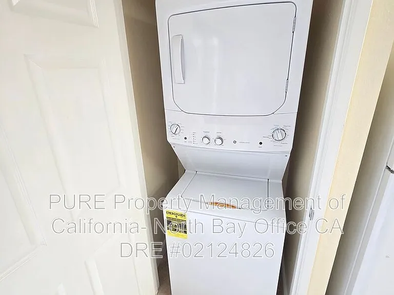 963 Santa Cruz Way — Photo 5