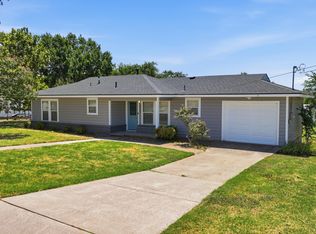 313 W 7th St, Weatherford, TX 76086