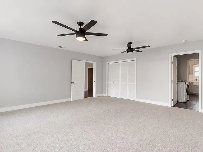 9706 Cottle Dr — Photo 16