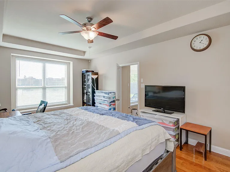 12902 Oak Falls Dr — Photo 23