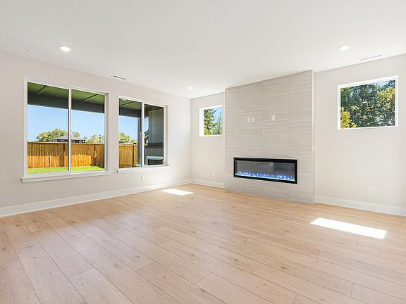 6th image of this home