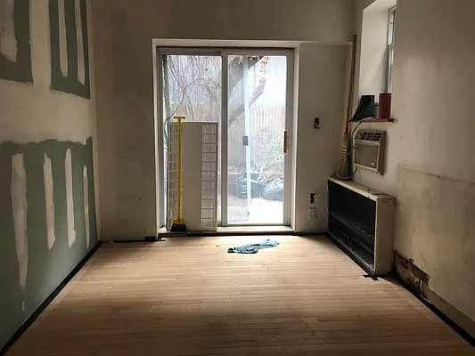 Rented by One New York Realty Inc | media 53