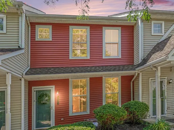 909 Boundary Ct, Coatesville, PA 19320