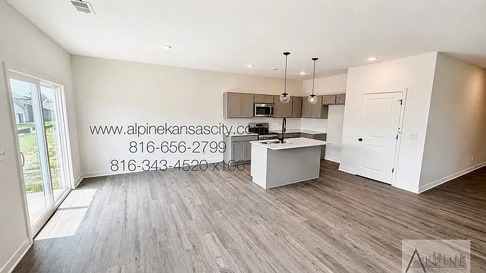 3049 NW 96th St — Photo 3
