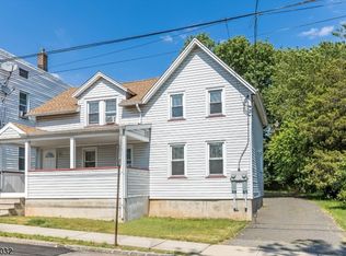 35 Hickory St, Bloomfield, NJ 07003