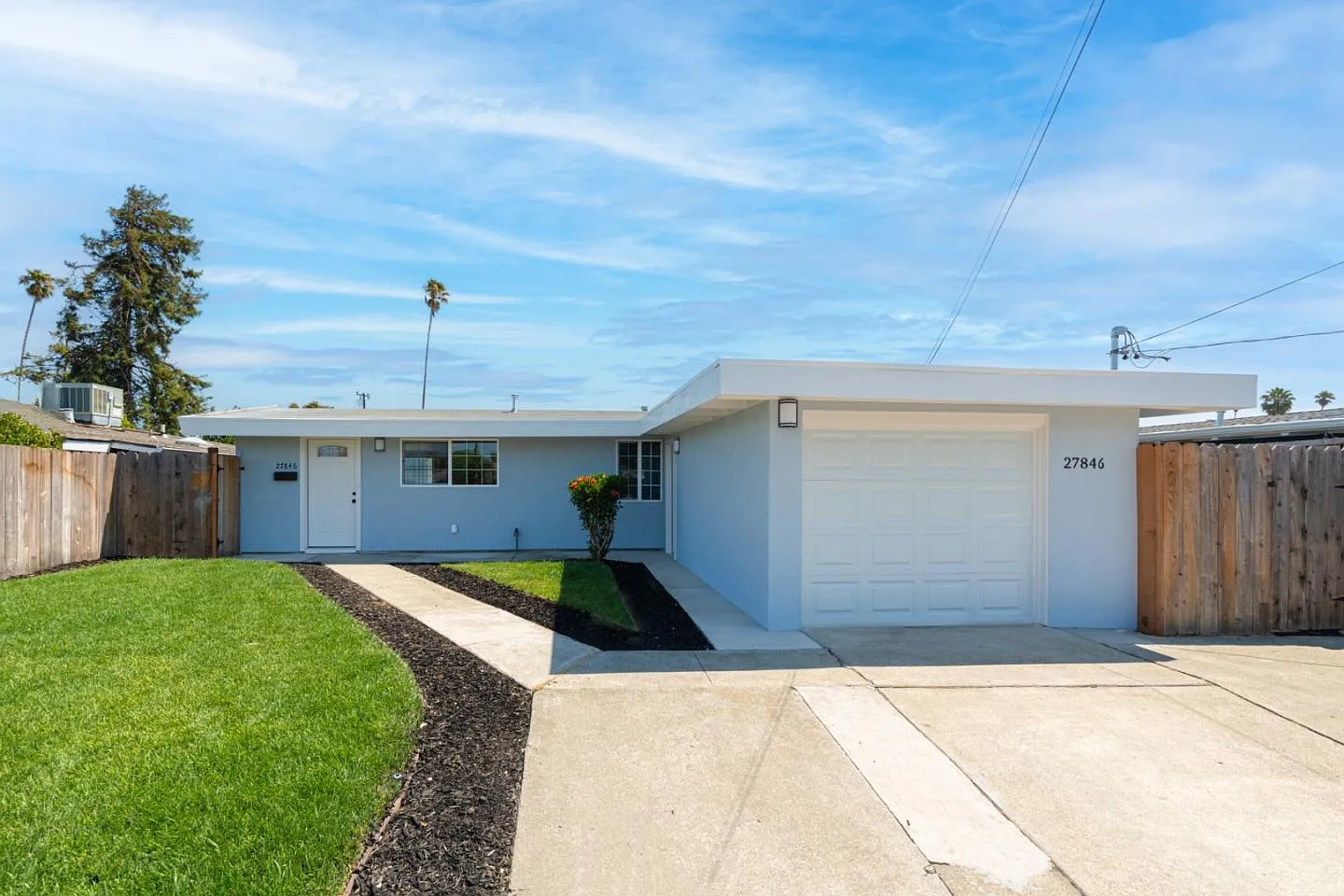 27846 Dolphin Ln photo 1