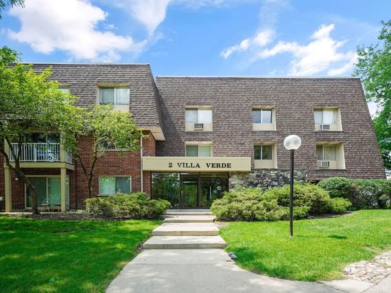 2 Villa Verde Dr Unit 208, Buffalo Grove, IL 60089