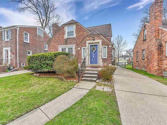 2nd image of 1709 Brys Dr
