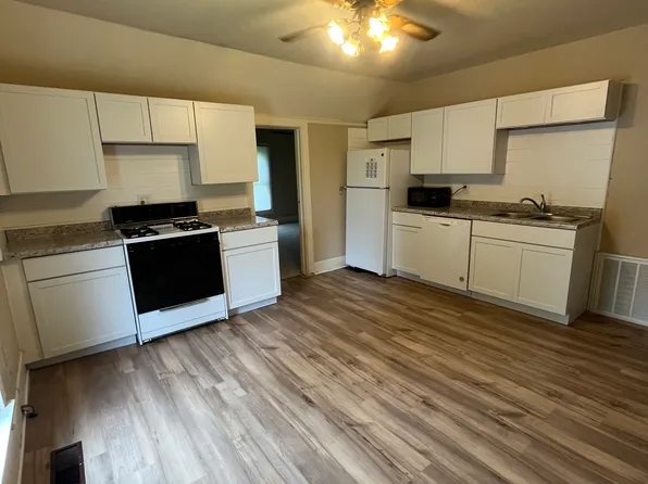 (undisclosed Address), Angola, IN 46703