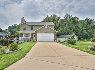 1144 Hawkstone Ln, Saint Louis, MO