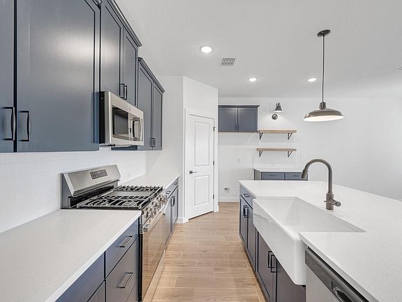 5th image of 7722 Jade Crest Dr