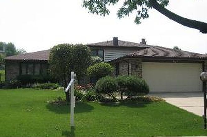 1st image of 8125 Farmingdale Dr