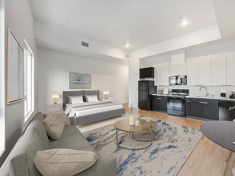 107 Hewitt — Photo 10