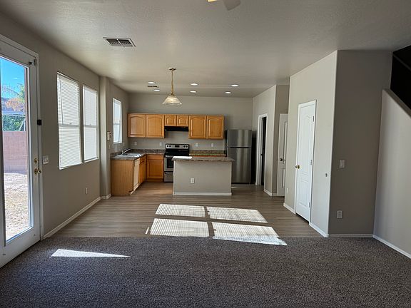 5th image of 3239 W Saint Anne Ave