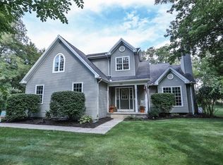 288 Chamberlain Rd, Honeoye Falls, NY 14472