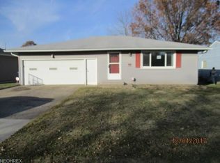 1858 Winterpark Dr, Parma, OH 44134