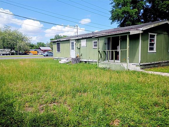 3rd image of 4315 Lake Ave