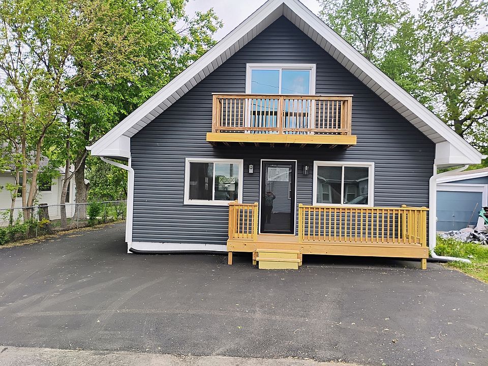 1st image of 33695 N Lake Shore Dr