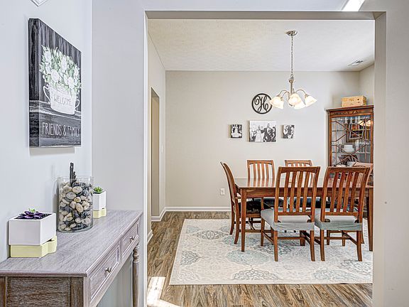 4th image of 8614 Claverdon Ln