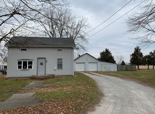 126 Clark St, Chenoa, IL 61726