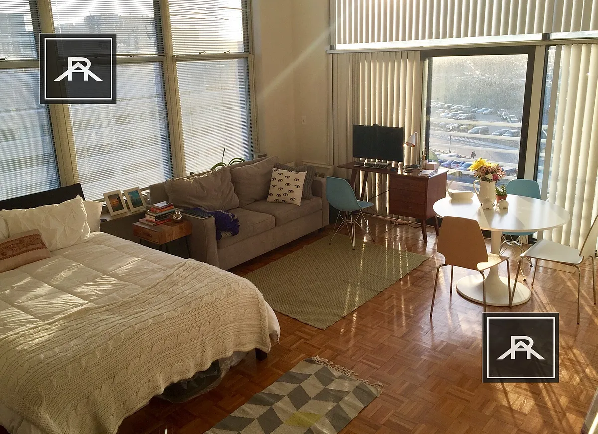 Building Photo - 63 Brookline Ave #421