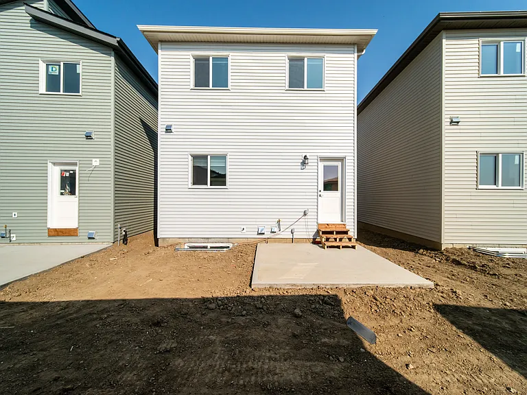 595 Black Stone Blvd #M — Photo 24