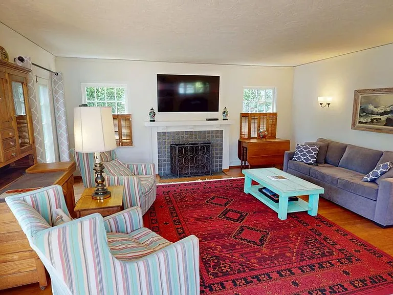 1008 E Ave — Photo 22