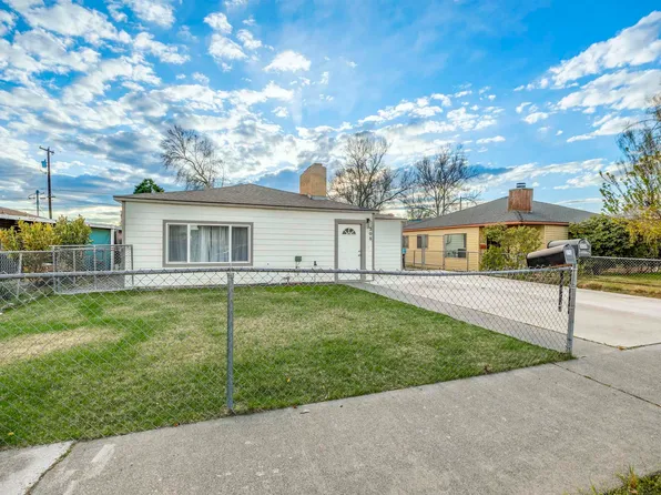 308 & 310 N 12th Ave, Pasco, WA 99301