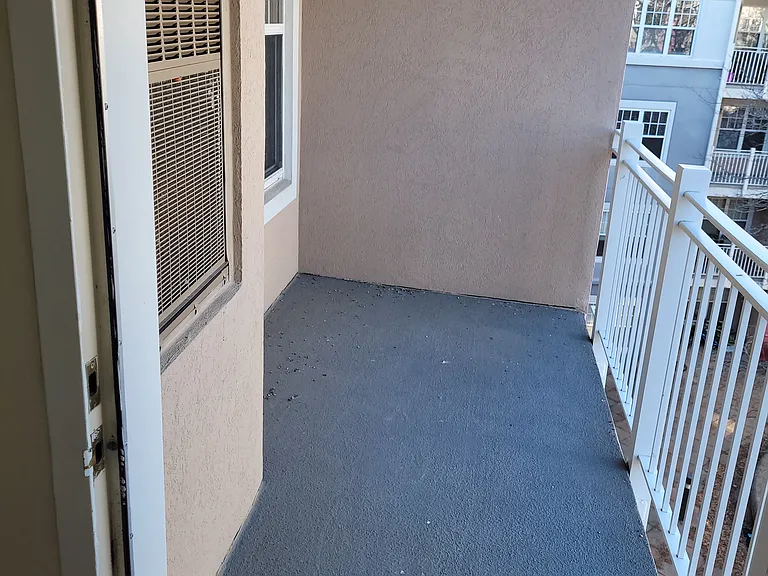 Bedford St — Photo 17
