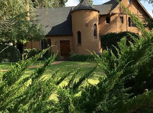 2106 Mendocino Ln, Altadena, CA 91001