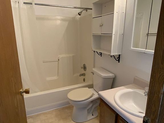 5th image of 208-220 Glenda Dr #208-10