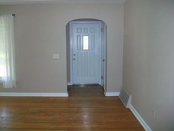 3rd image of 2306 W 14th St