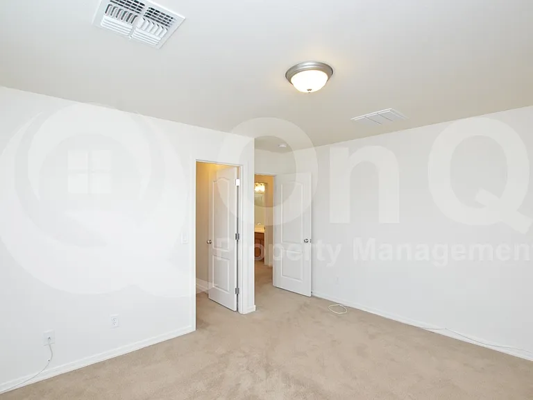883 S Almira Ave — Photo 16