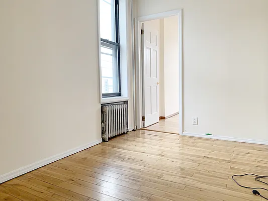 Rented by Compass | media 7