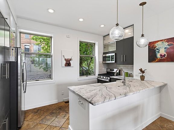 4th image of 443 Milton St