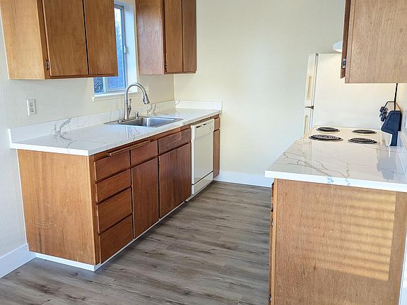 2nd image of 646 Baden Ave #7