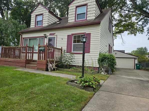 33511 Hennepin St, Garden City, MI 48135