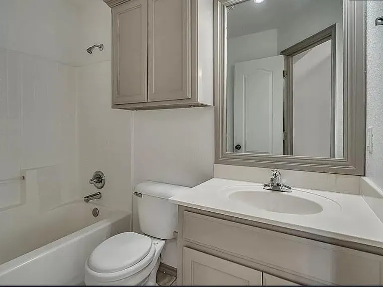 3829 Ives Way — Photo 5