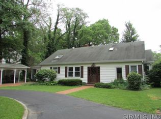 106 Rosewood Ln, East Alton, IL