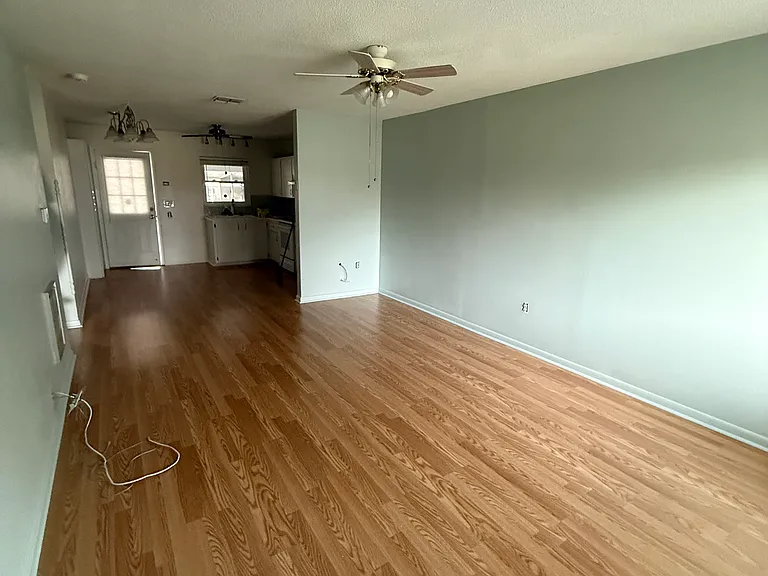 18 W Orange St — Photo 10