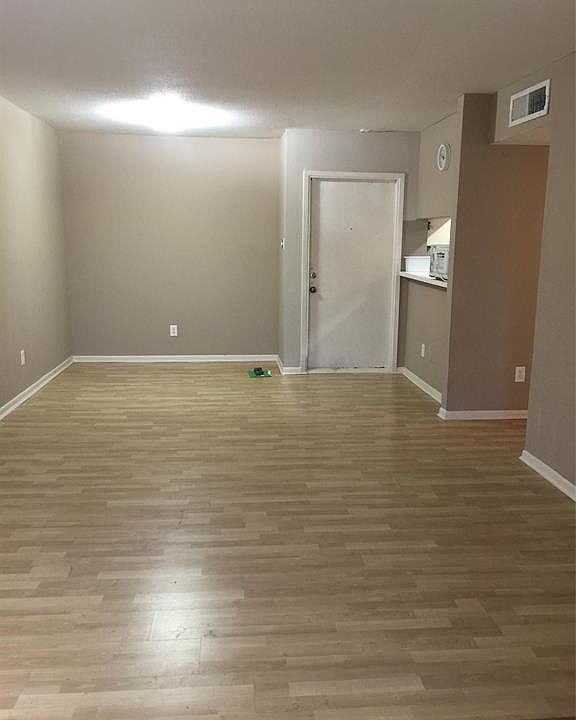 1st image of 3055 Walnut Bend Ln APT 33