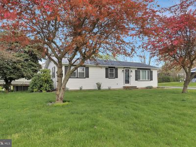390 Valley Dr, Fayetteville, PA, 17222